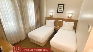 Standard Double Twin Bed Room